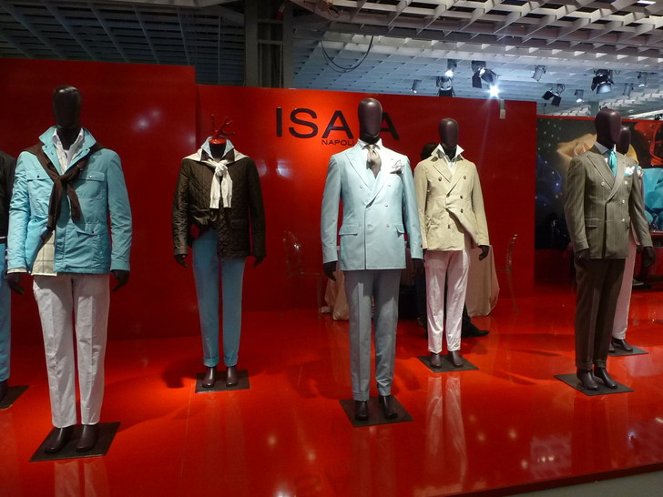 イザイア　Isaia ブース